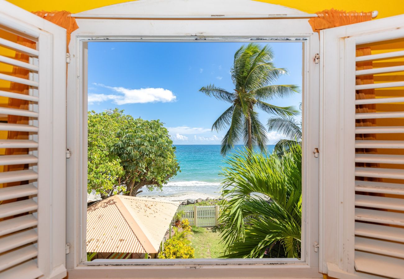 Villa à Le Diamant - Villa au Diamant Ref M133 5 ch jardin face mer