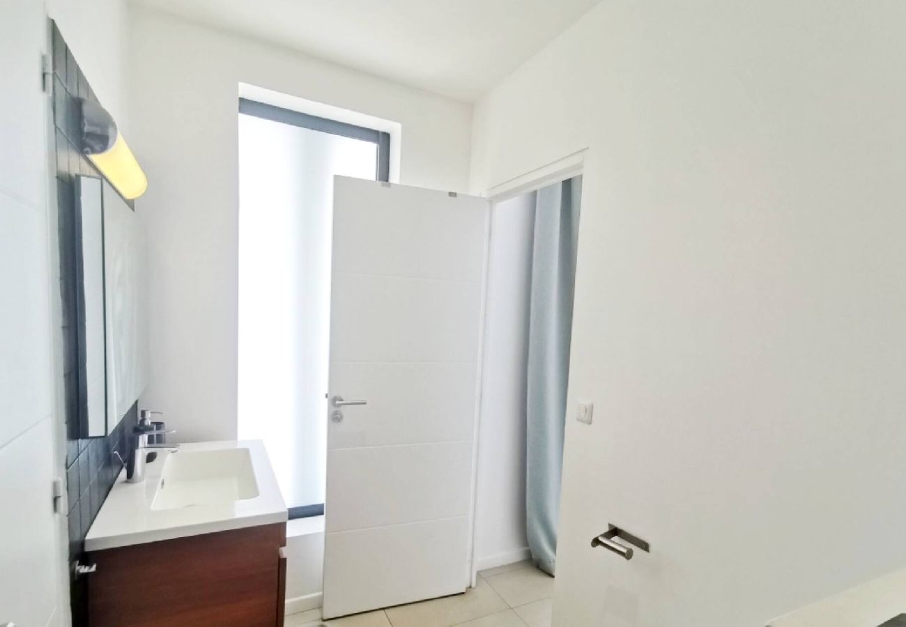 Villa à Les Anses-d´Arlet - Villa de standing au Diamant Ref M160 4 chambres v