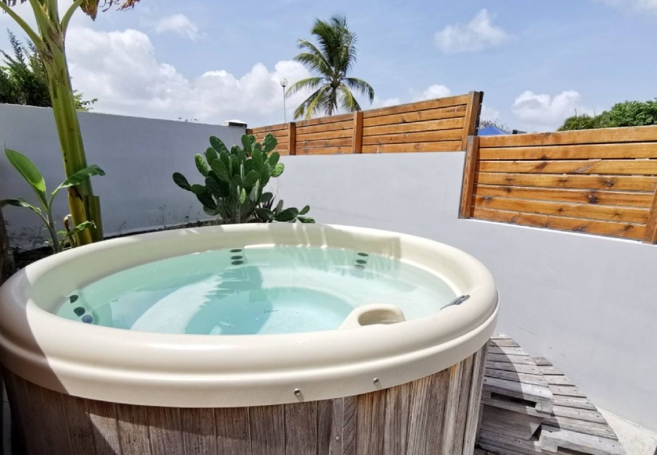 Villa à Saint-François - Villa à Saint François Ref G035A 3 ch et jacuzzi