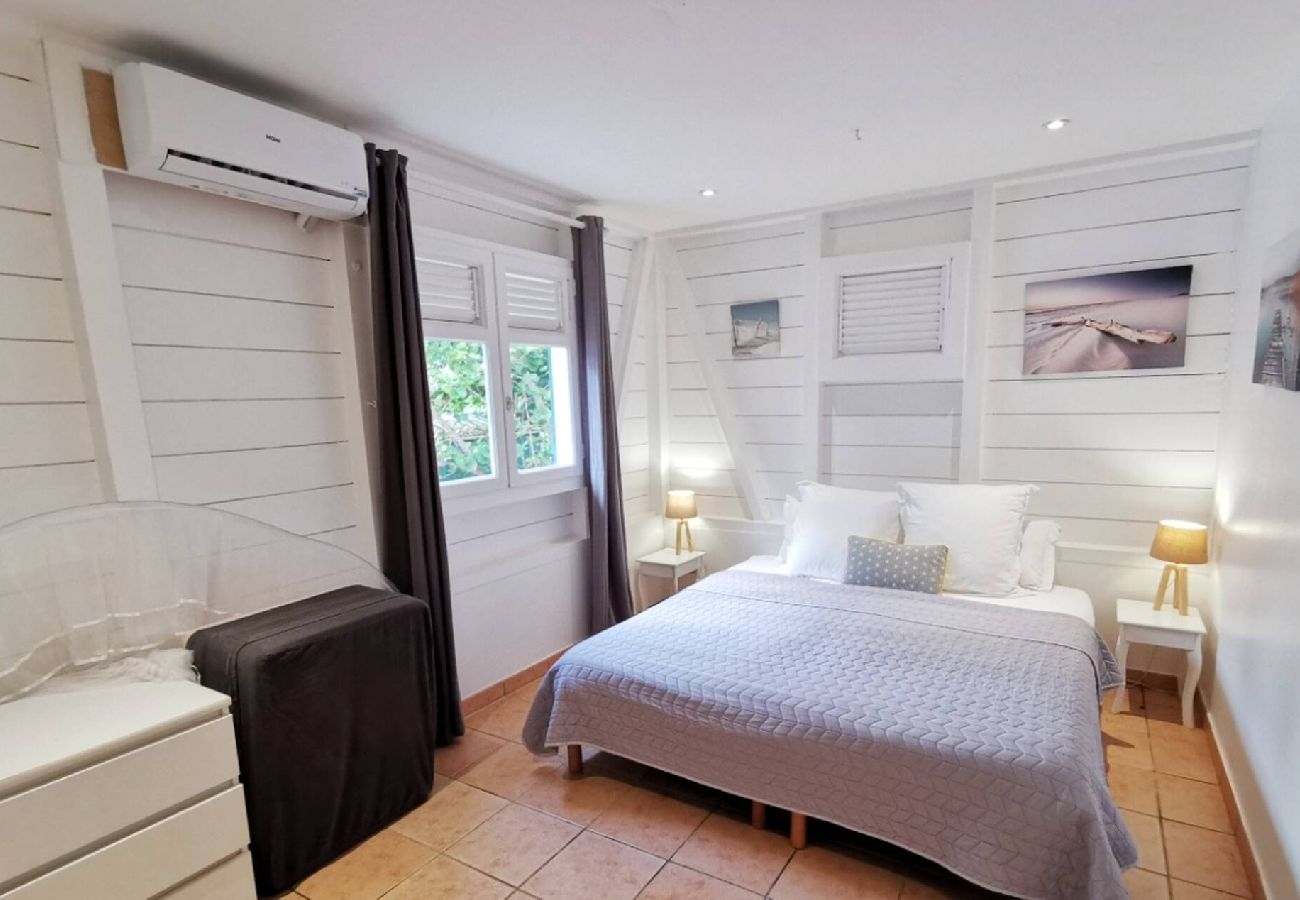 Villa à Le Diamant - Villa au Diamant ref M127 avec piscine directement