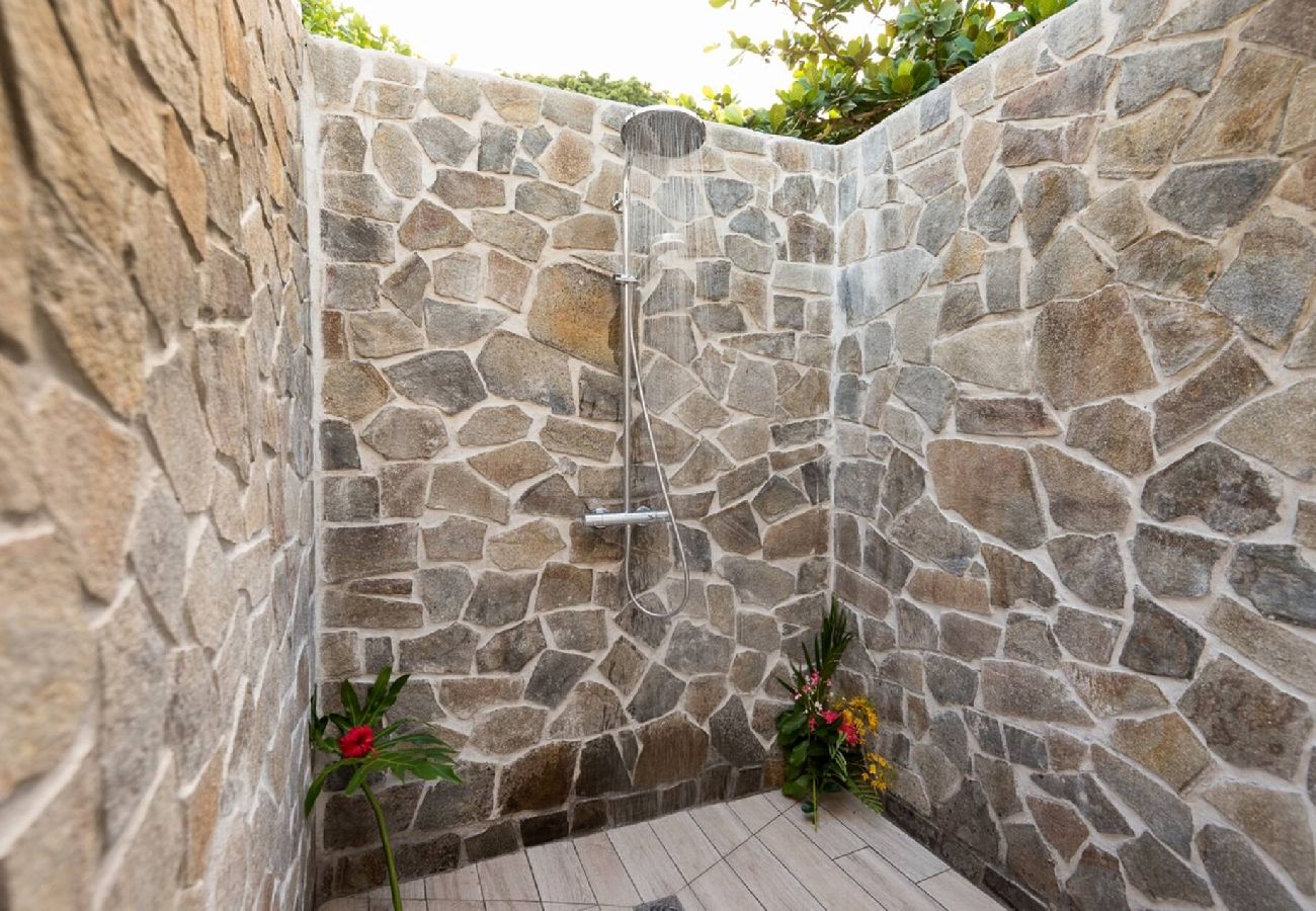 Villa à Le Diamant - Villa au Diamant ref M127 avec piscine directement