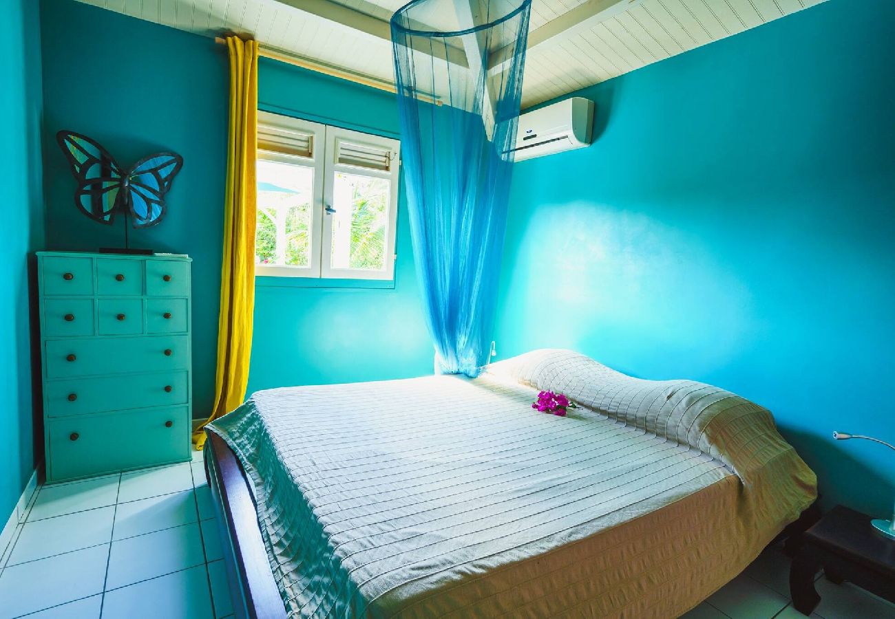 Villa à Sainte-Anne - Villa à Sainte Anne Ref G222 avec 6 chambres, pisc