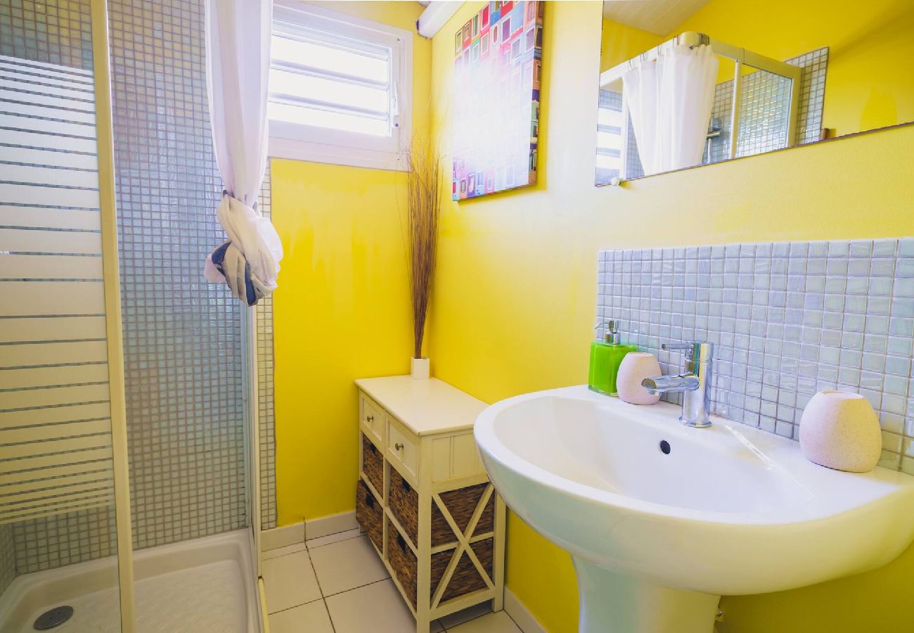 Villa à Sainte-Anne - Villa à Sainte Anne Ref G222 avec 6 chambres, pisc