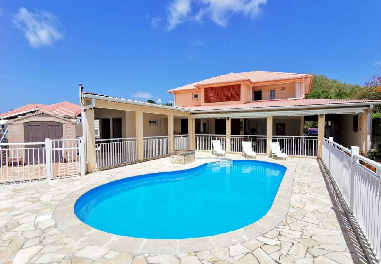 Villa à Sainte-Anne - Villa à Sainte Anne M041C 3 chambres avec piscine
