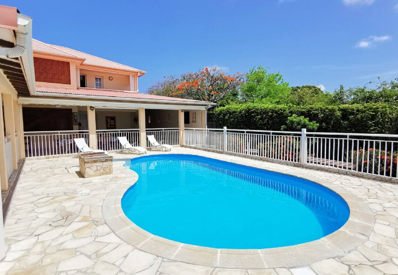 Villa à Sainte-Anne - Villa à Sainte Anne M041C 3 chambres avec piscine