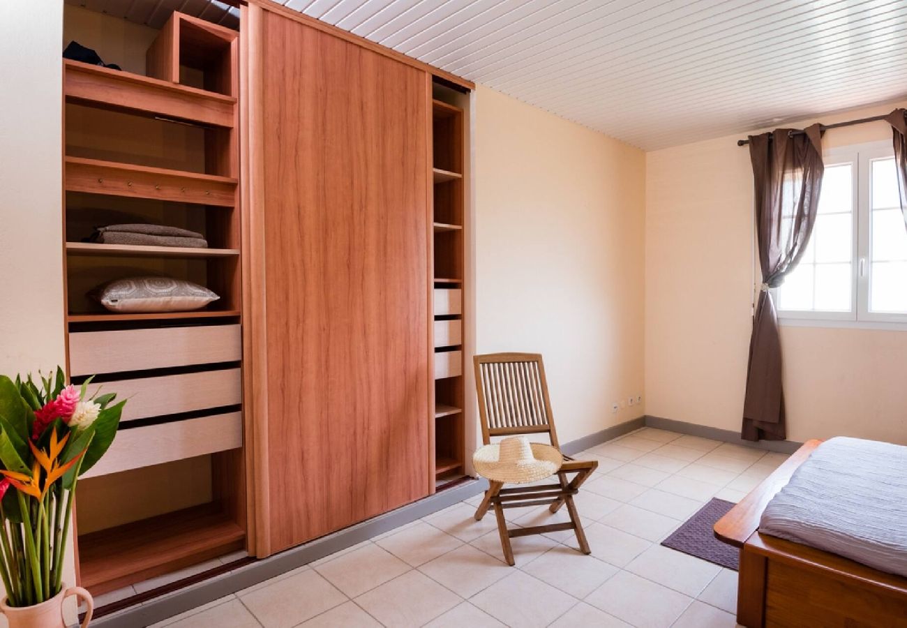 Villa à Sainte-Anne - Villa à Sainte Anne M041C 3 chambres avec piscine