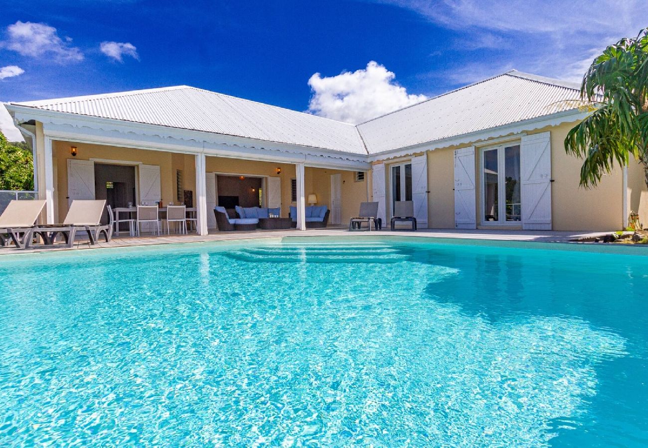 Villa à Deshaies - Villa à Deshaies G166A vue mer 3ch piscine