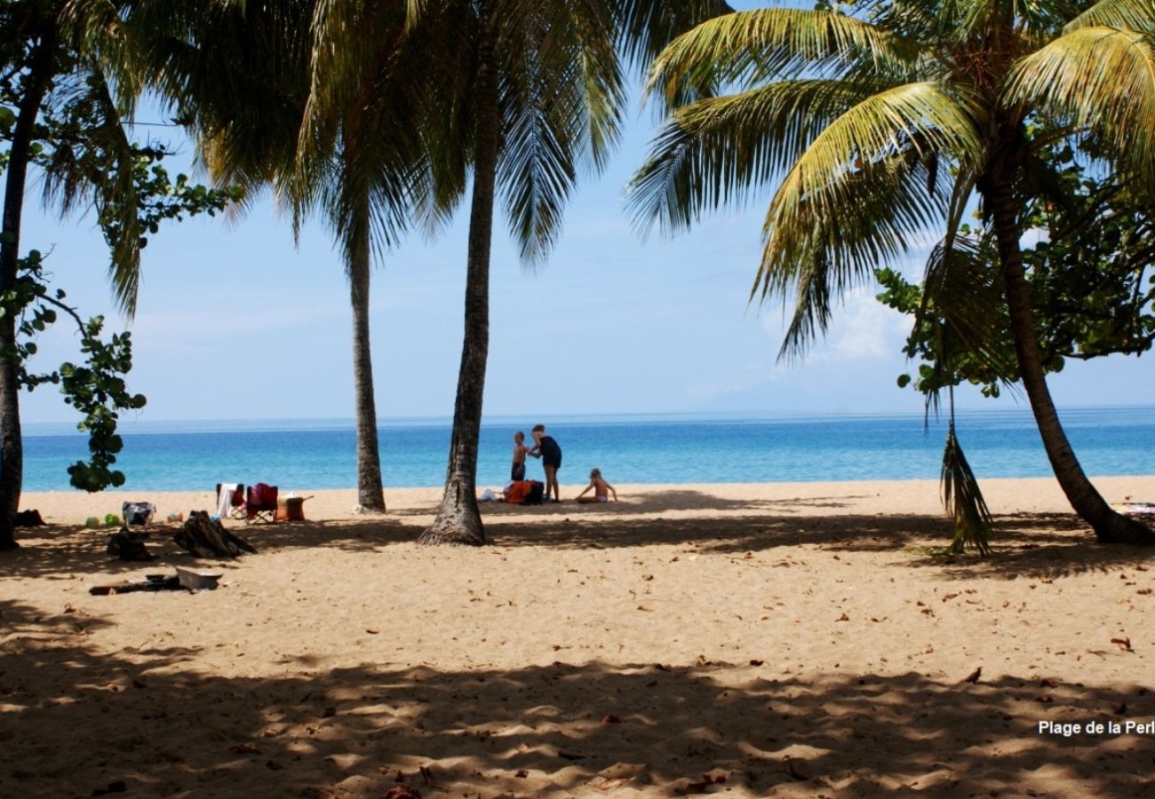 Villa à Deshaies - Villa à Deshaies G166A vue mer 3ch piscine