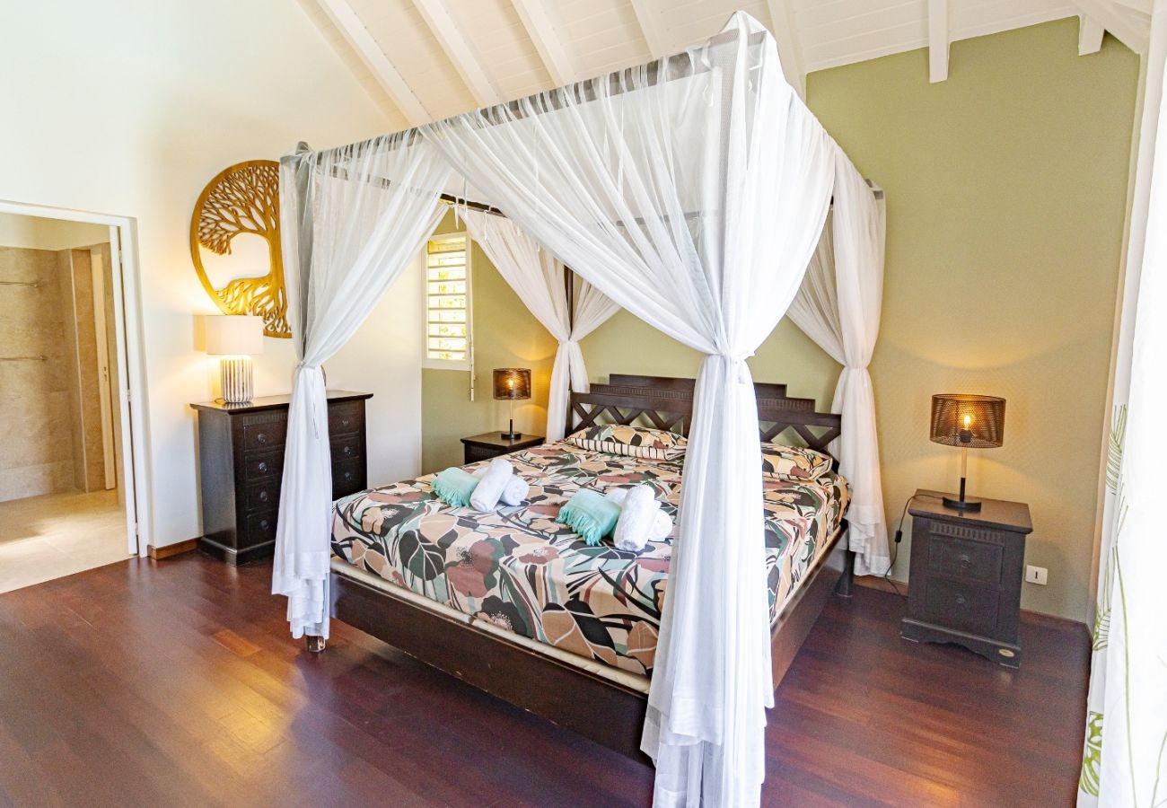 Villa à Deshaies - Villa à Deshaies G166A vue mer 3ch piscine