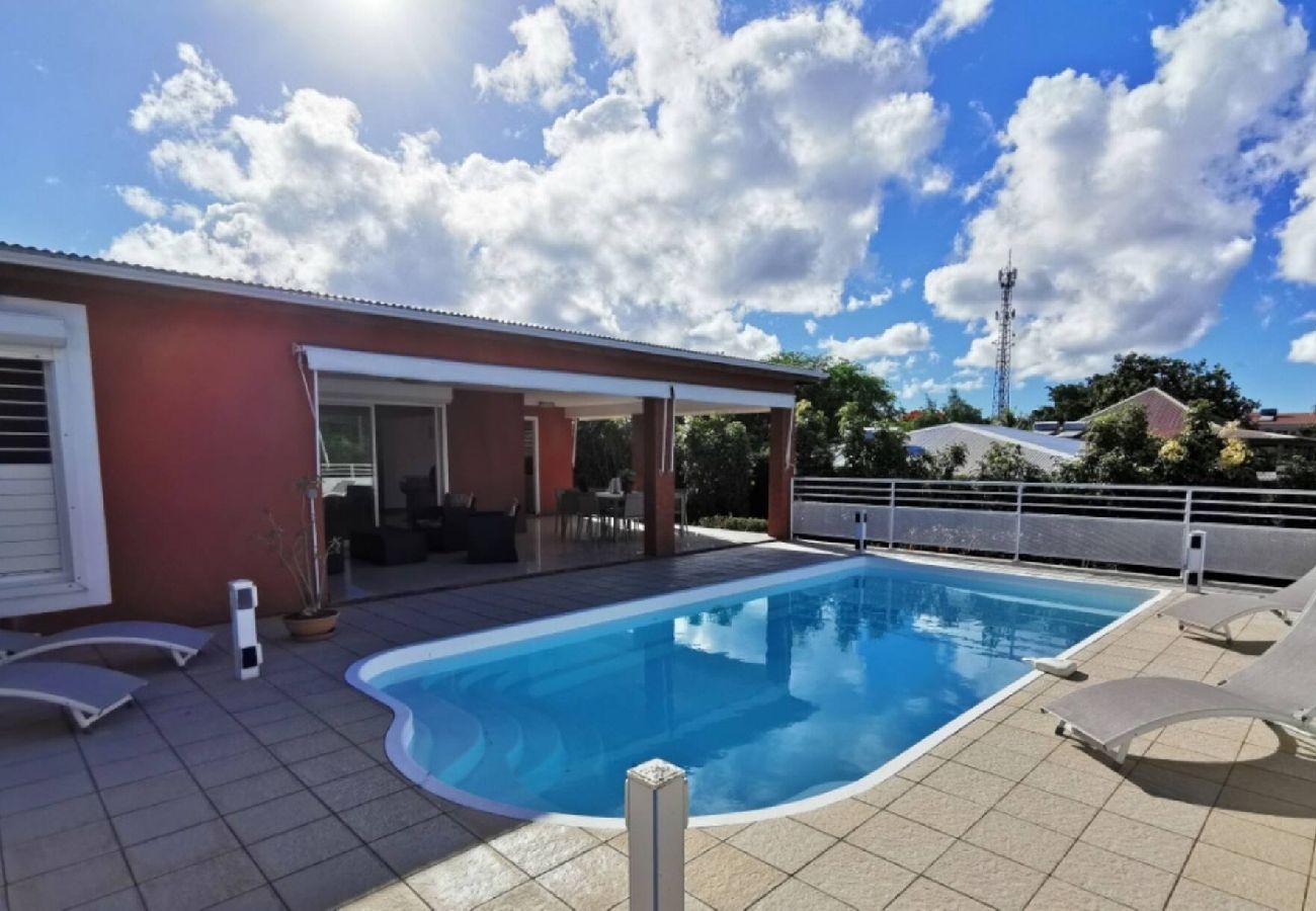 Villa à Sainte-Anne - Villa à Saint François Ref G049A 3 ch piscine