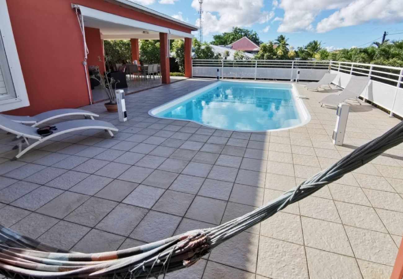 Villa à Sainte-Anne - Villa à Saint François Ref G049A 3 ch piscine