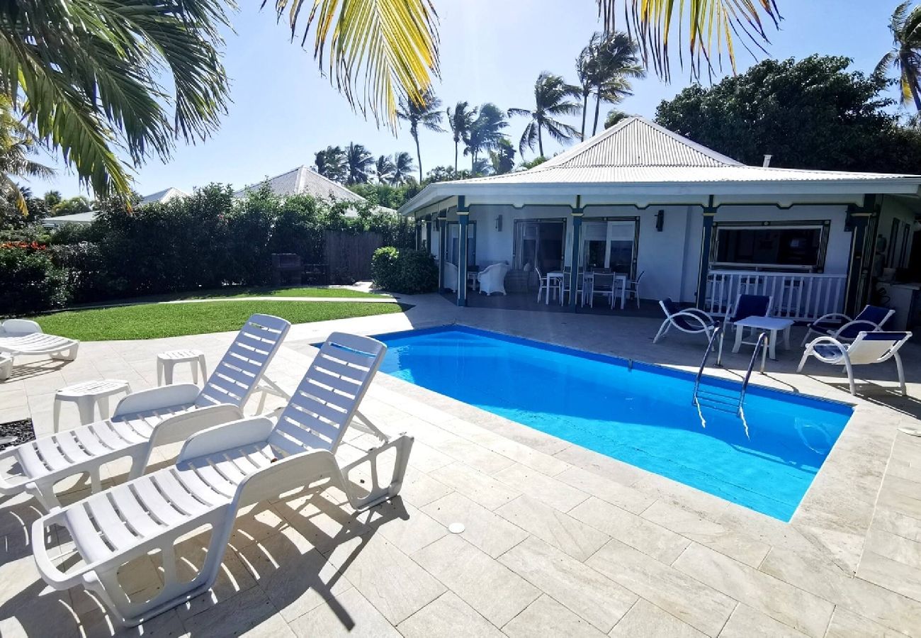 Villa à Saint-François - Villa à Saint-François G132A 3 ch piscine vue mer