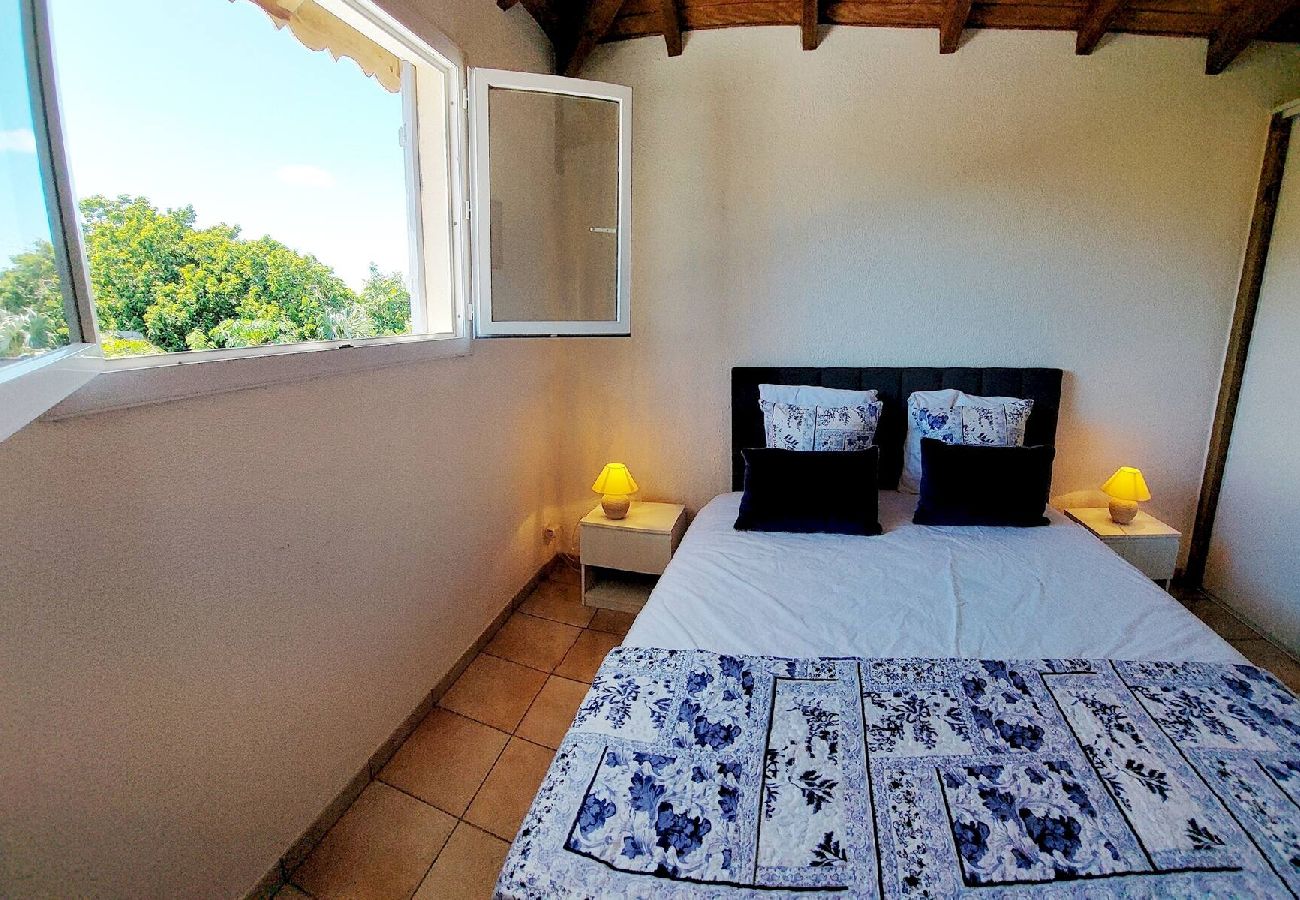 Villa à Sainte-Anne - Villa à Sainte Anne G104 3 ch piscine plage 600m