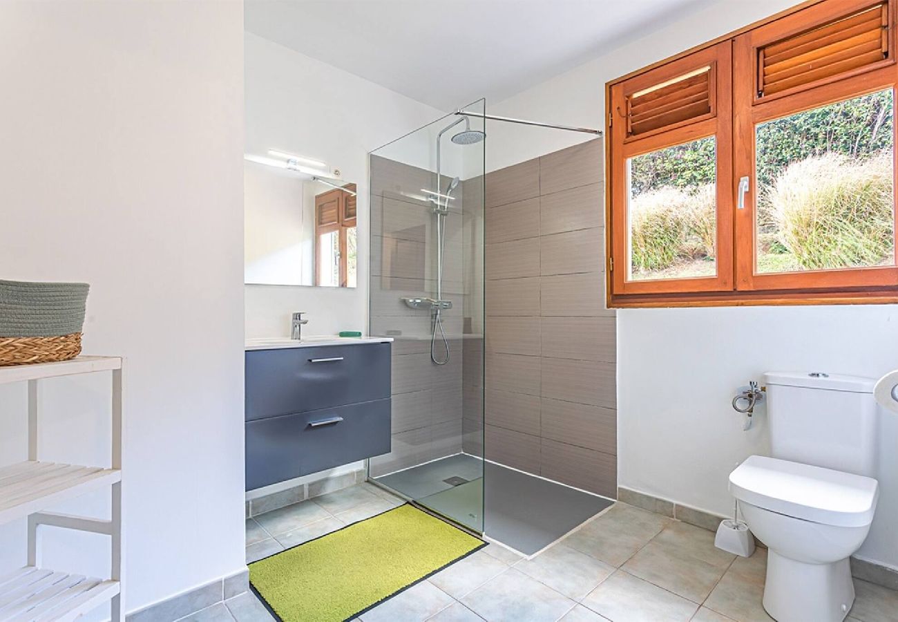 Villa à Saint-François - Villa à Saint François G059B 3 ch piscine privée