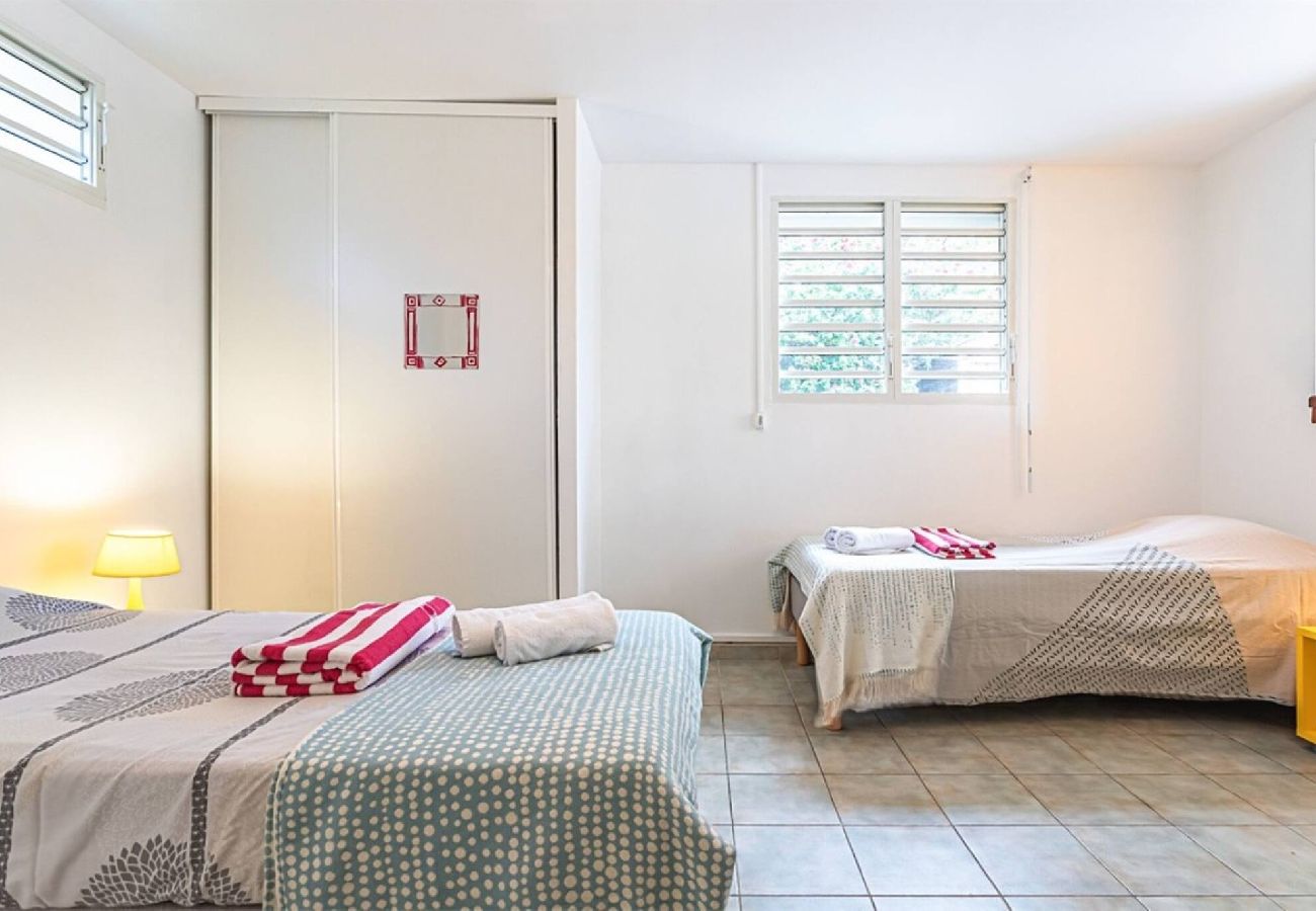 Villa à Saint-François - Villa à Saint François G059B 3 ch piscine privée
