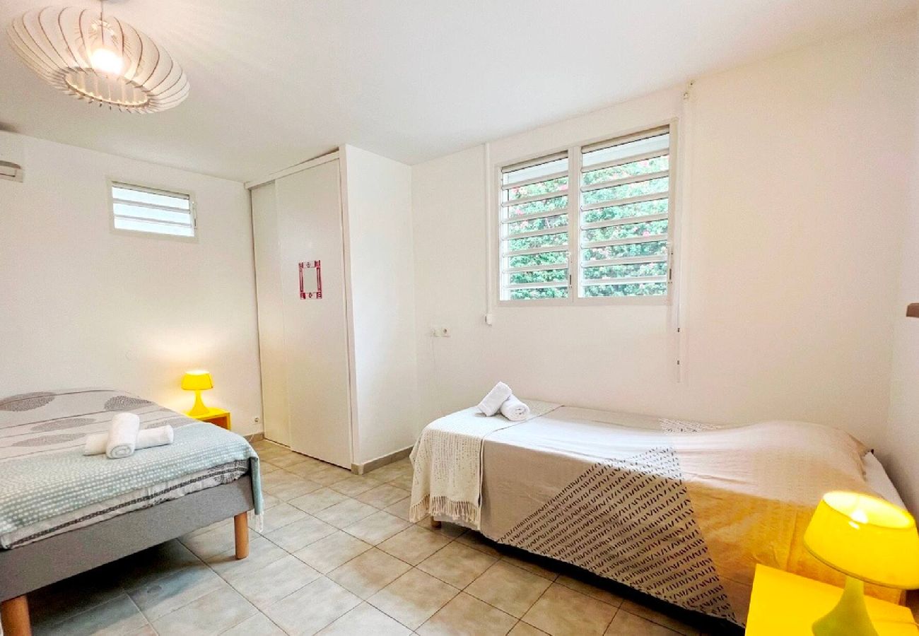 Villa à Saint-François - Villa à Saint François G059B 3 ch piscine privée