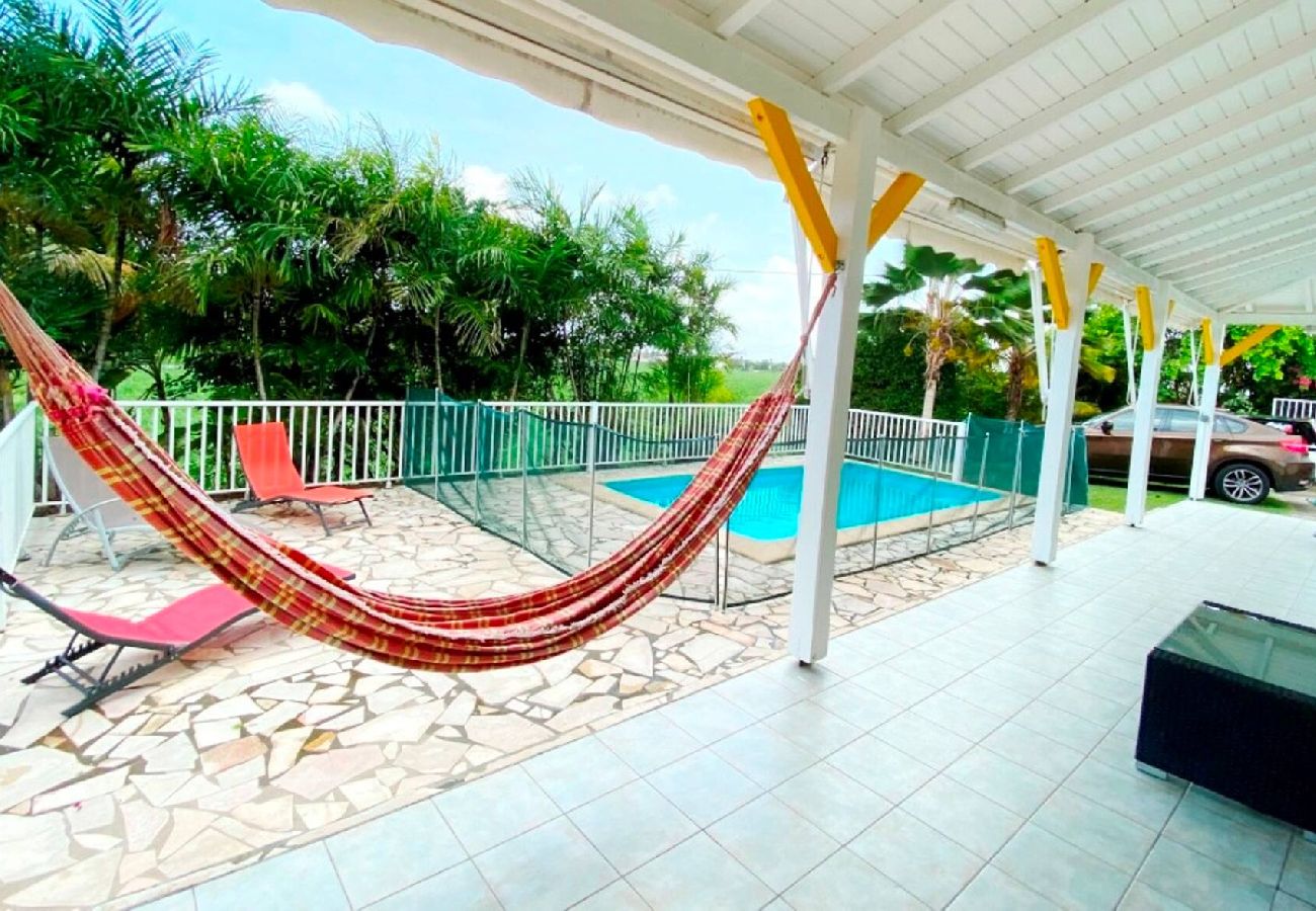 Villa à Saint-François - Villa à Saint François G059B 3 ch piscine privée