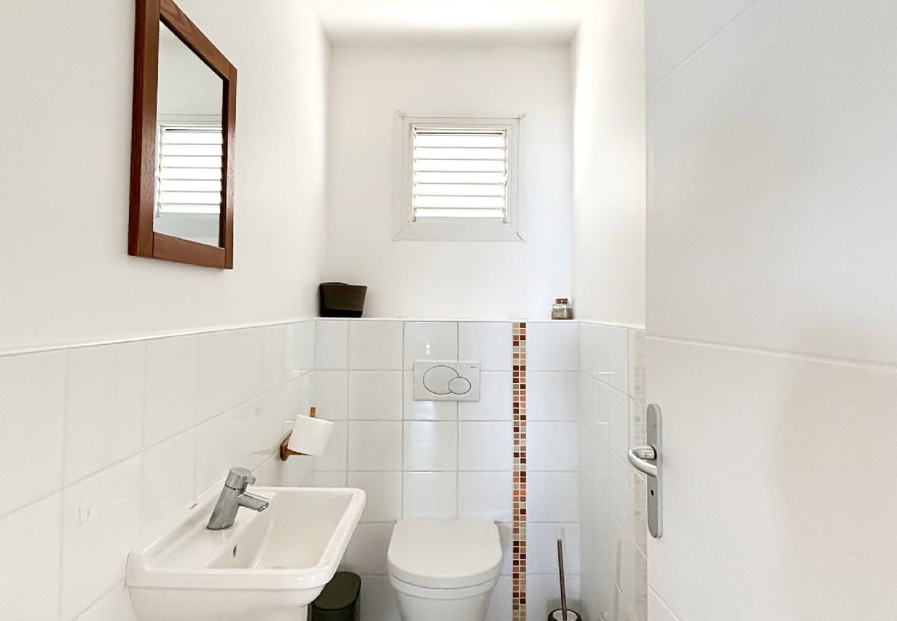 Appartement à Les Trois-Ilets - T5 Le Grand Bleu, vue mer,  plage a 100 mètres