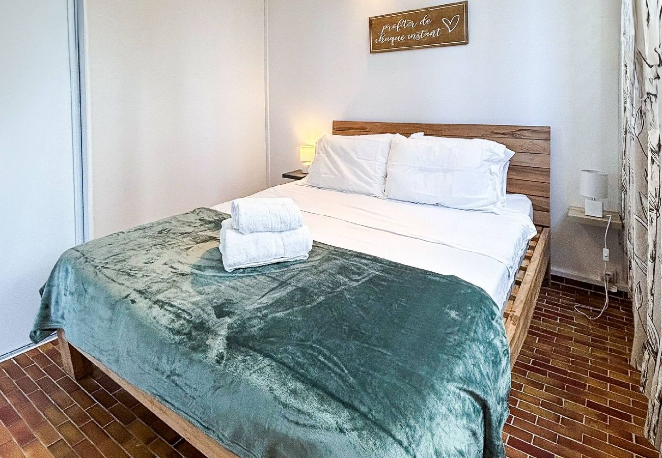 Appartement à Les Trois-Ilets - Vista Marina, T3 proche plage, Trois Ilets