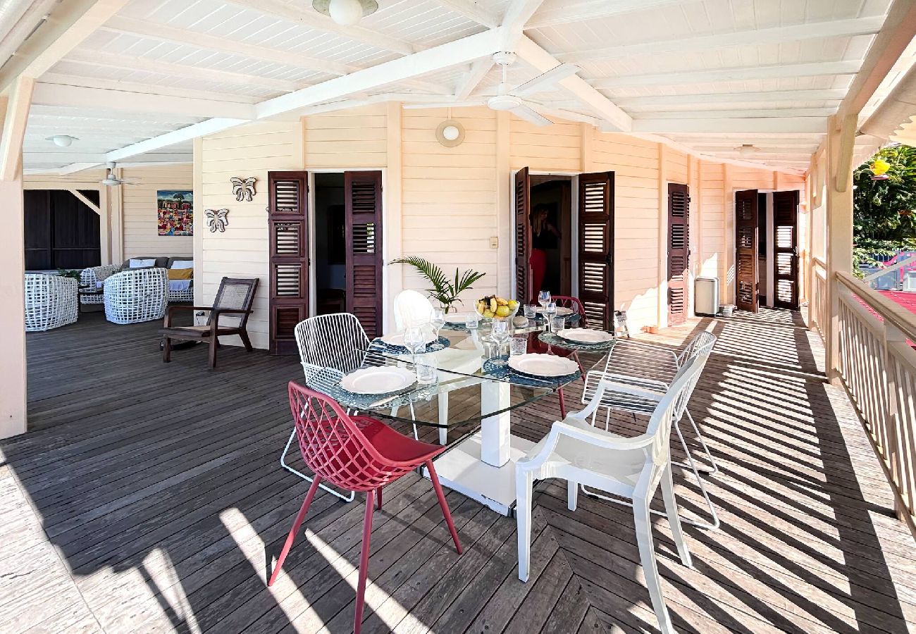 Maison à Les Trois-Ilets - Authentique maison créole Youka, 500m de la plage