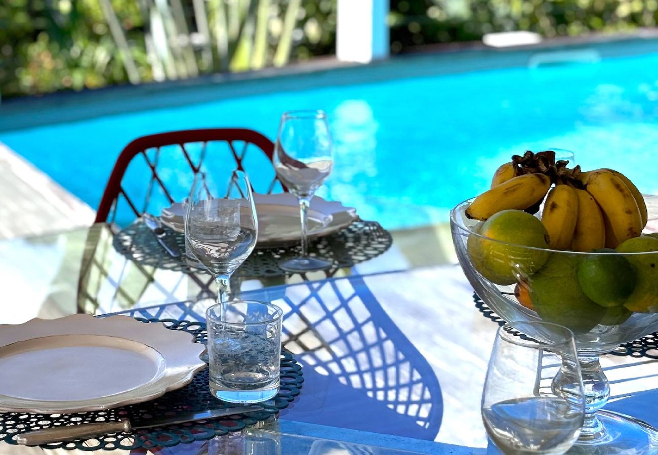 Maison à Les Trois-Ilets - Authentique maison créole Youka, 500m de la plage