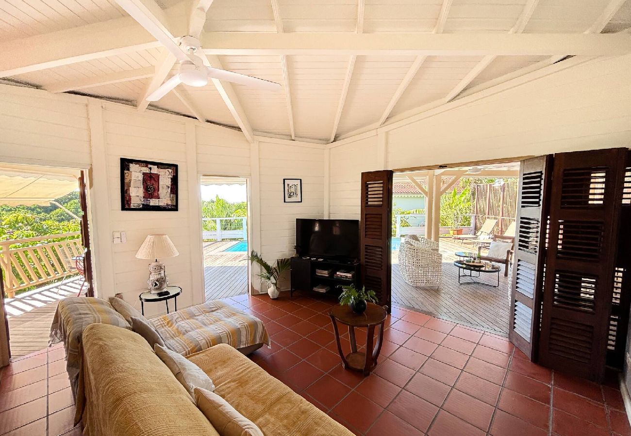 Maison à Les Trois-Ilets - Authentique maison créole Youka, 500m de la plage