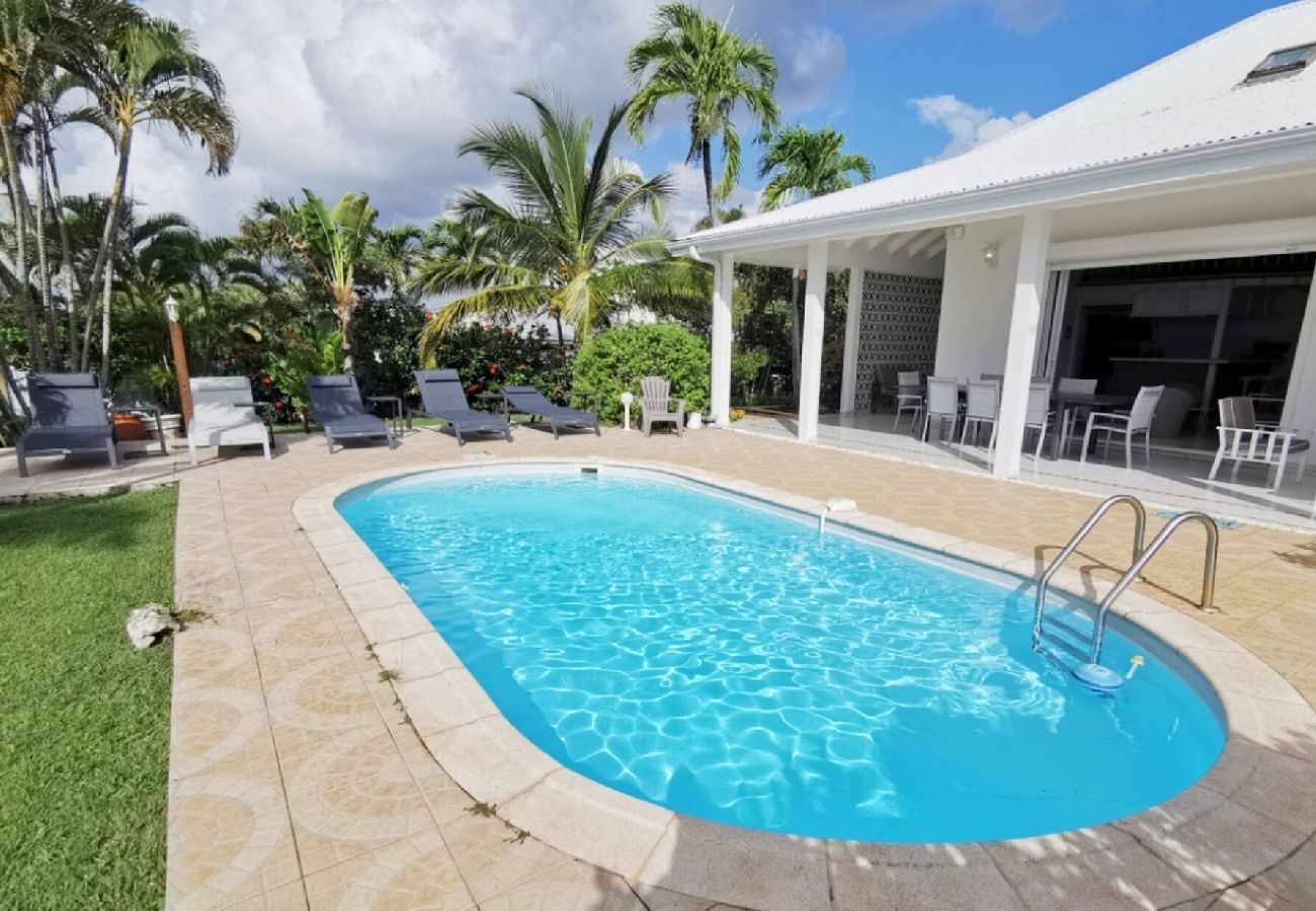 Villa à Sainte-Anne - Villa Sainte anne G169A 5ch vue mer piscine