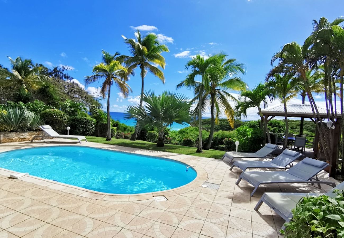 Villa à Sainte-Anne - Villa Sainte anne G169A 5ch vue mer piscine