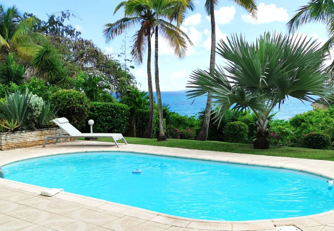 Villa à Sainte-Anne - Villa Sainte anne G169A 5ch vue mer piscine