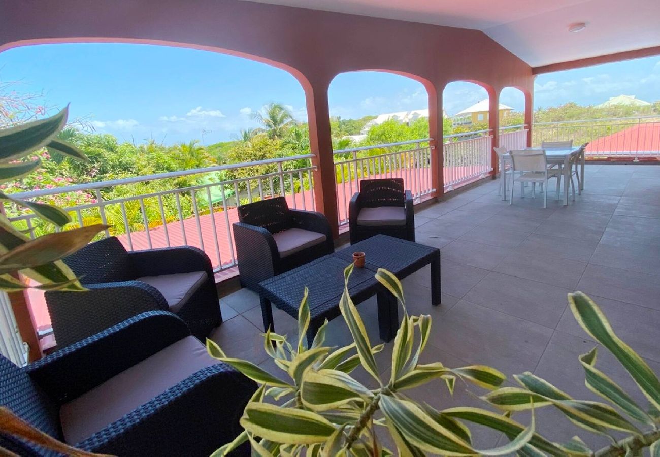 Villa à Le Gosier - Villa au Gosier ref G112A 5ch piscine 100m plage
