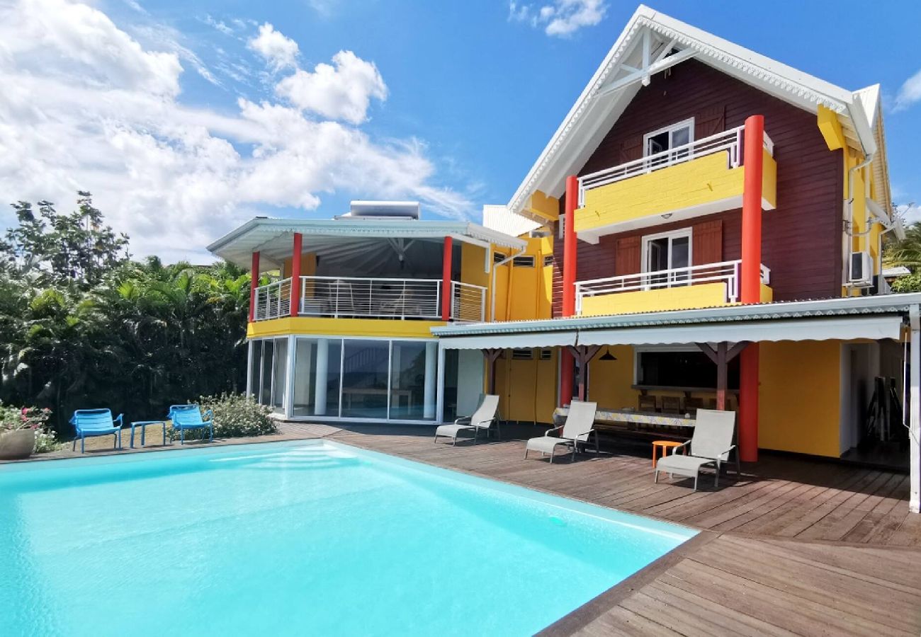 Villa à Pointe-Noire - Villa à Pointe Noire G187D vue mer 12 pers piscine