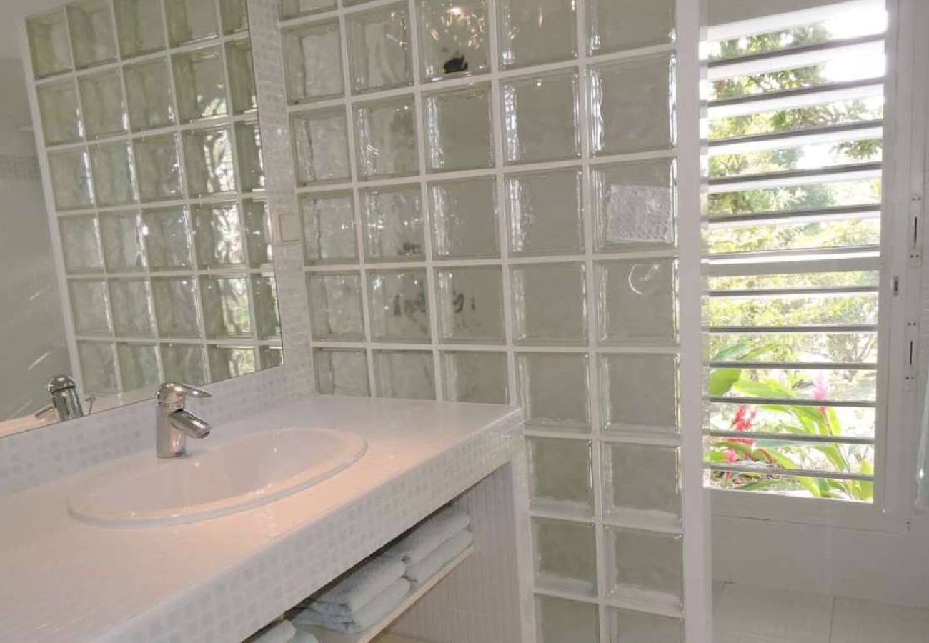 Villa à Sainte-Anne - Villa à Sainte Anne G135D - 3 ch piscine 7 pers