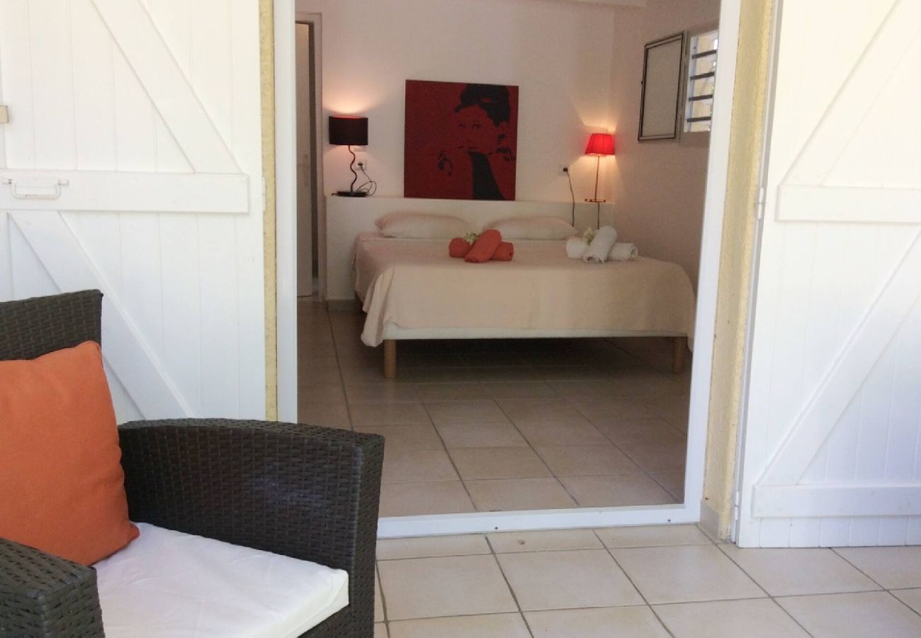 Villa à Sainte-Anne - Villa à Sainte Anne G135D - 3 ch piscine 7 pers