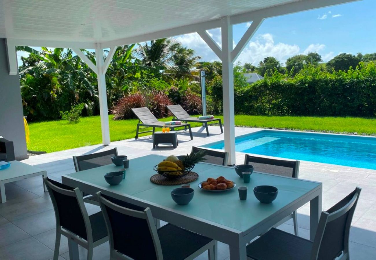 Villa à Le Gosier - Villa Gosier ref G111A 3ch 6 pers piscine