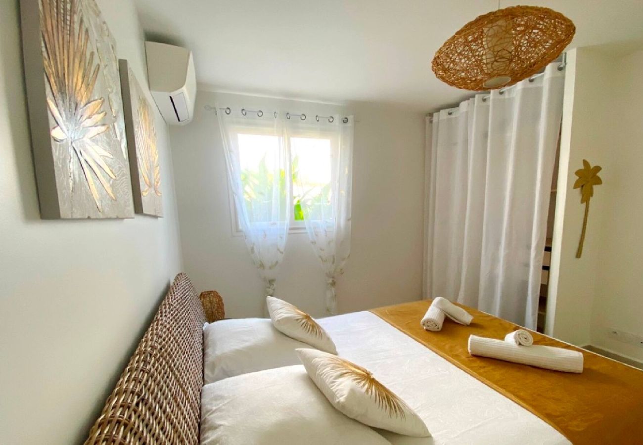 Villa à Le Gosier - Villa Gosier ref G111A 3ch 6 pers piscine