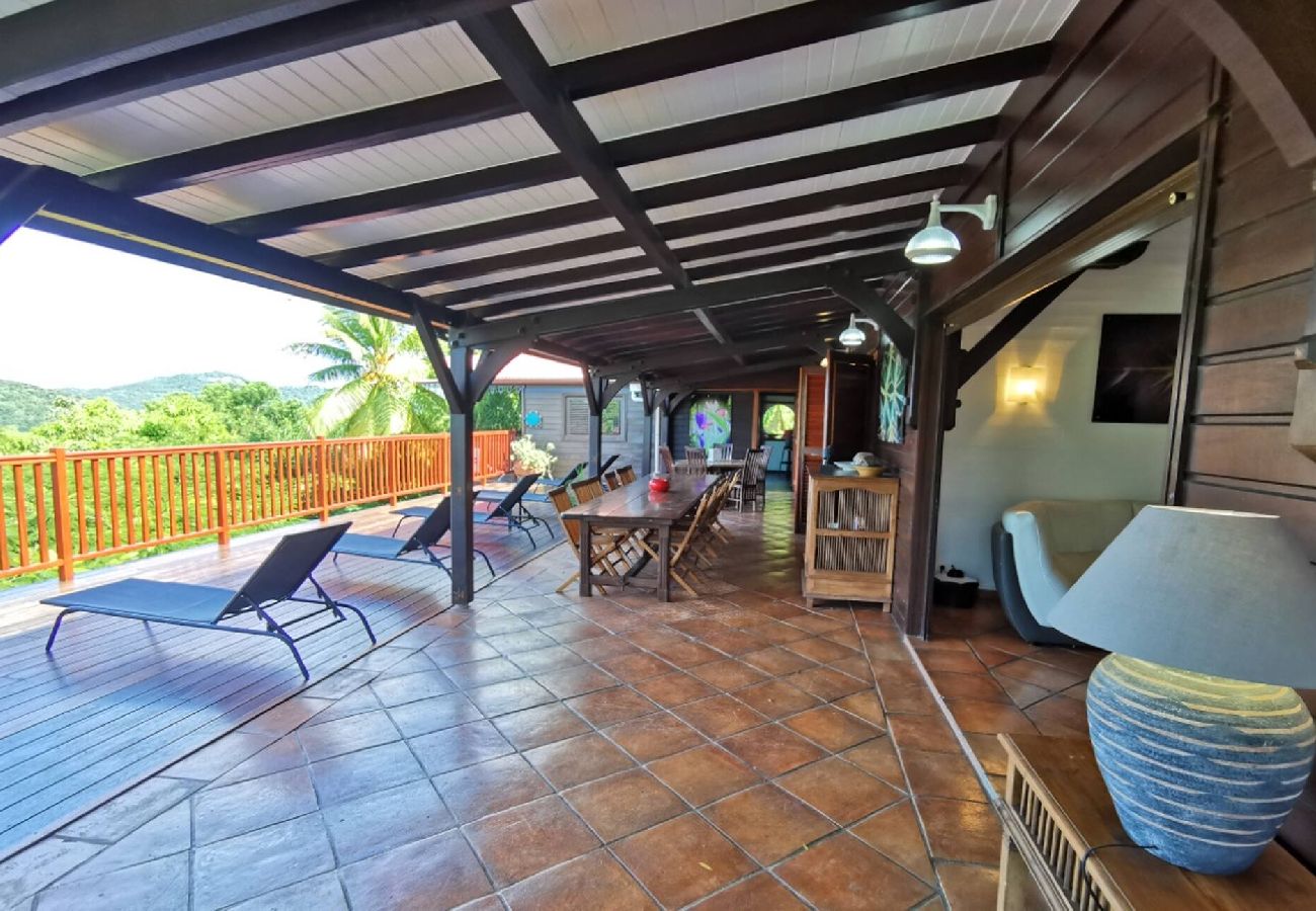 Villa à Deshaies - Villa à Deshaies G199 vue mer 11 pers piscine