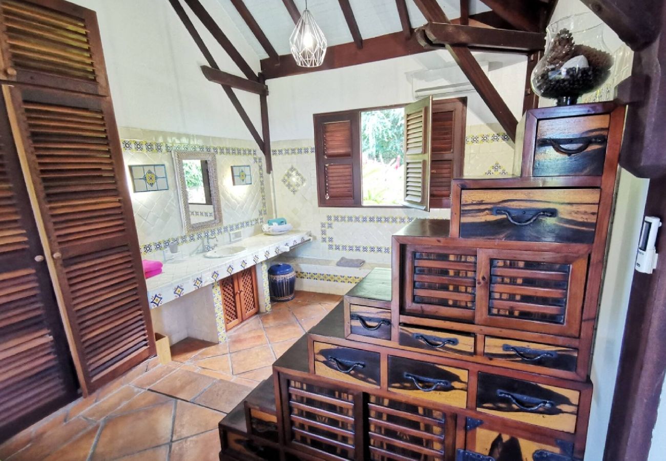 Villa à Deshaies - Villa à Deshaies G199 vue mer 11 pers piscine