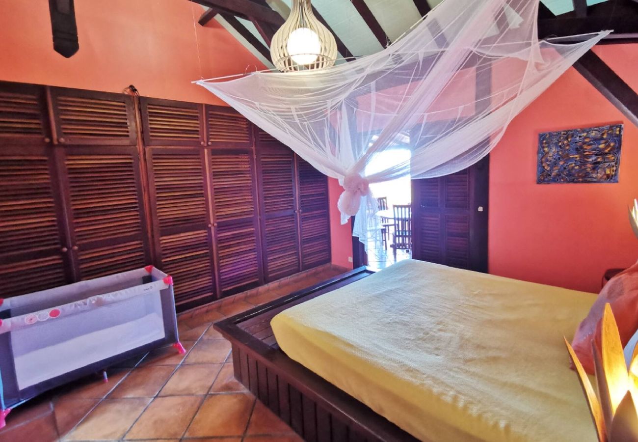 Villa à Deshaies - Villa à Deshaies G199 vue mer 11 pers piscine