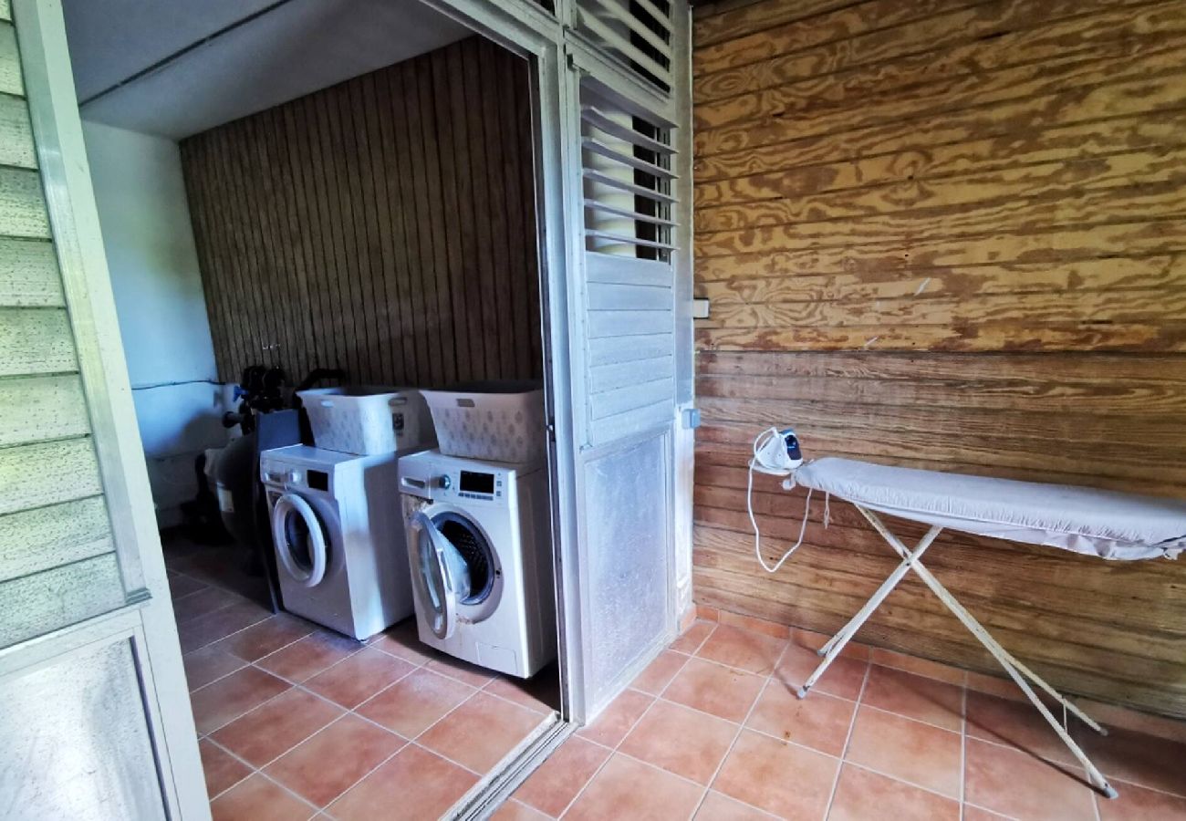Villa à Deshaies - Villa à Deshaies G199 vue mer 11 pers piscine