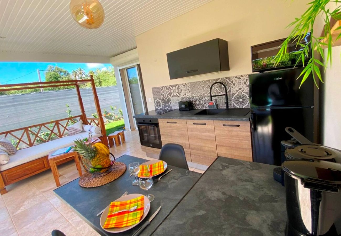 Villa à Le Gosier - Mini villa Gosier ref G015B 1ch 2 pers jacuzzi