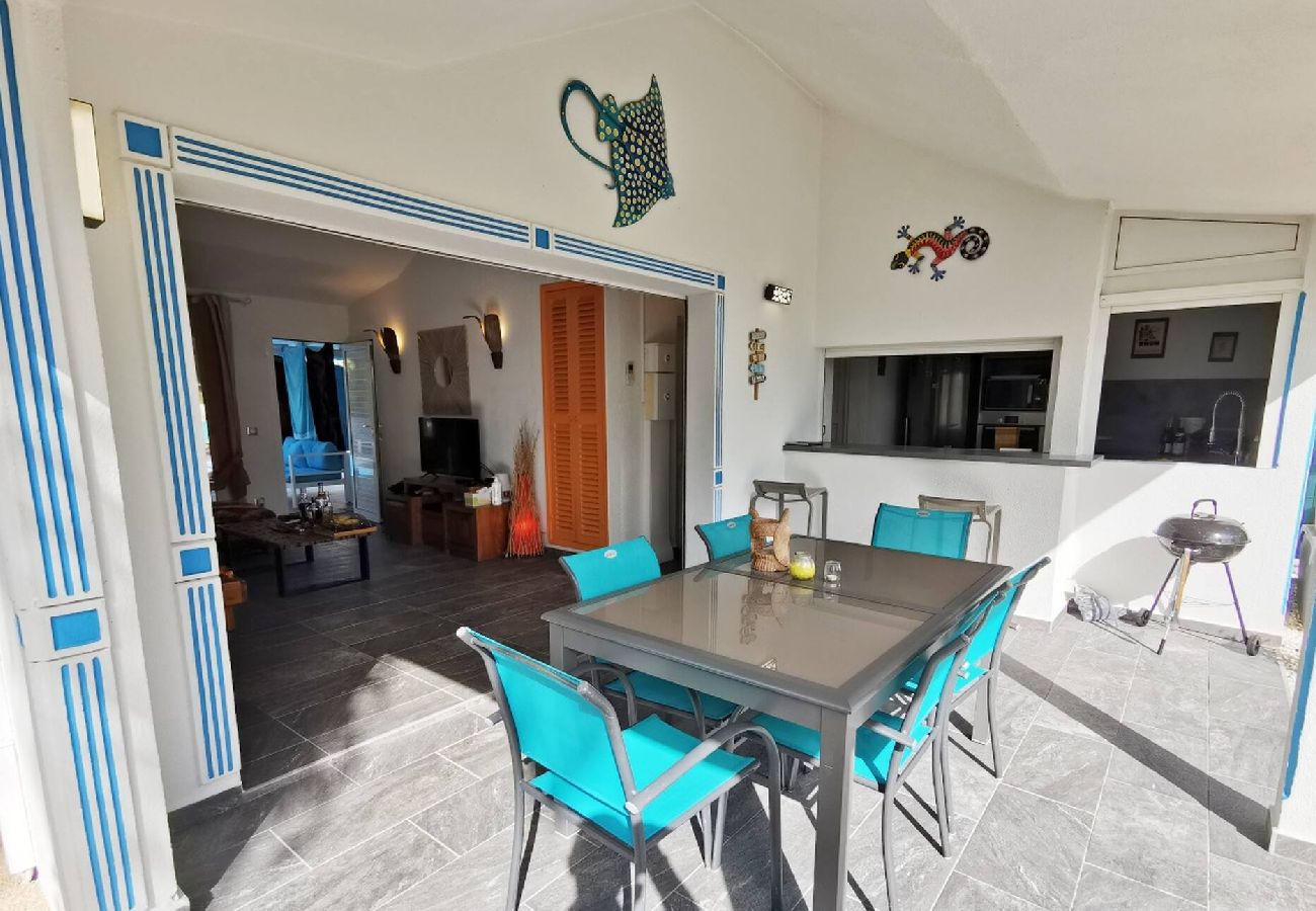 Villa à Saint-François - Villa ref G019a Saint François 1 ch piscine 4 pers