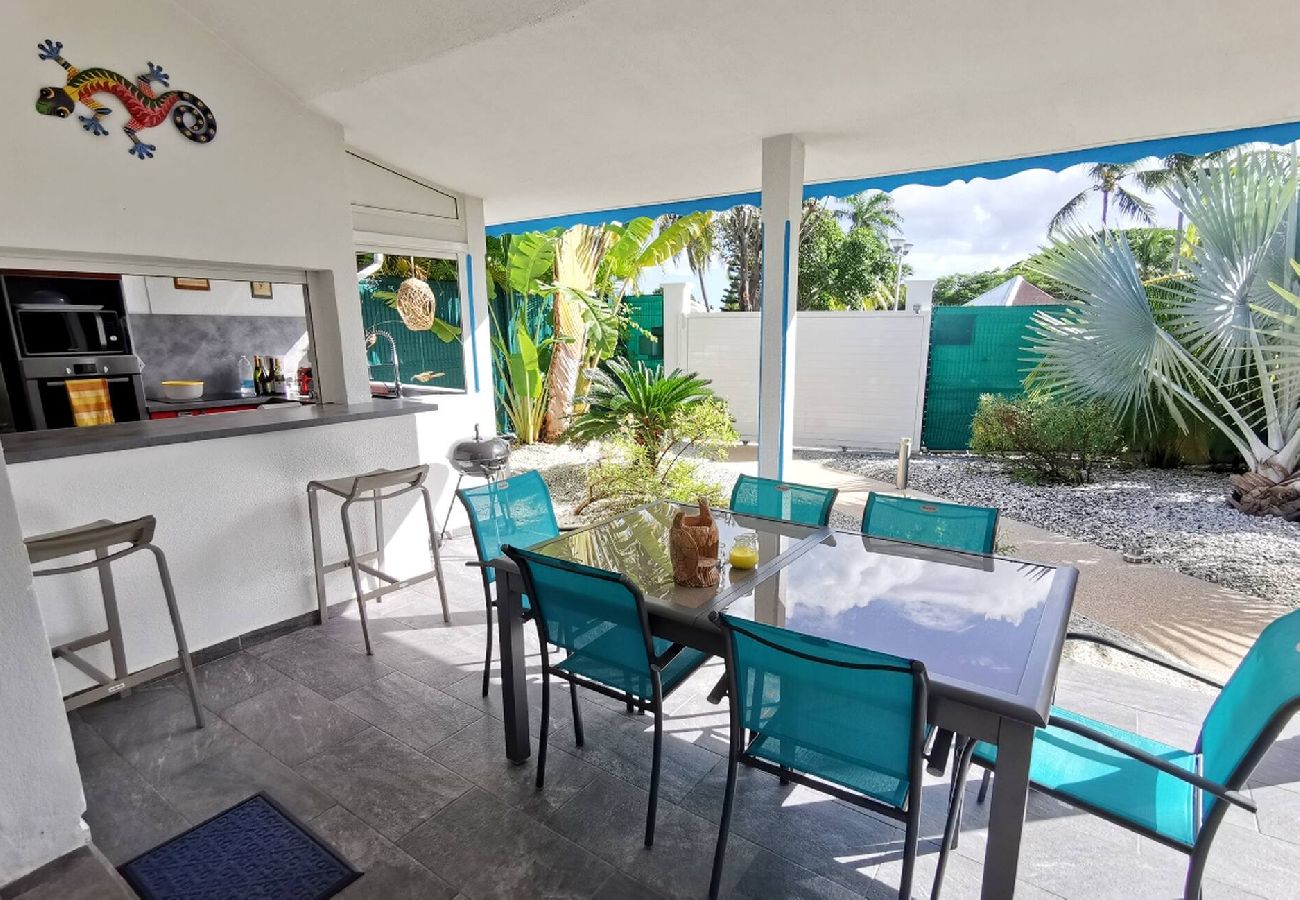 Villa à Saint-François - Villa ref G019a Saint François 1 ch piscine 4 pers