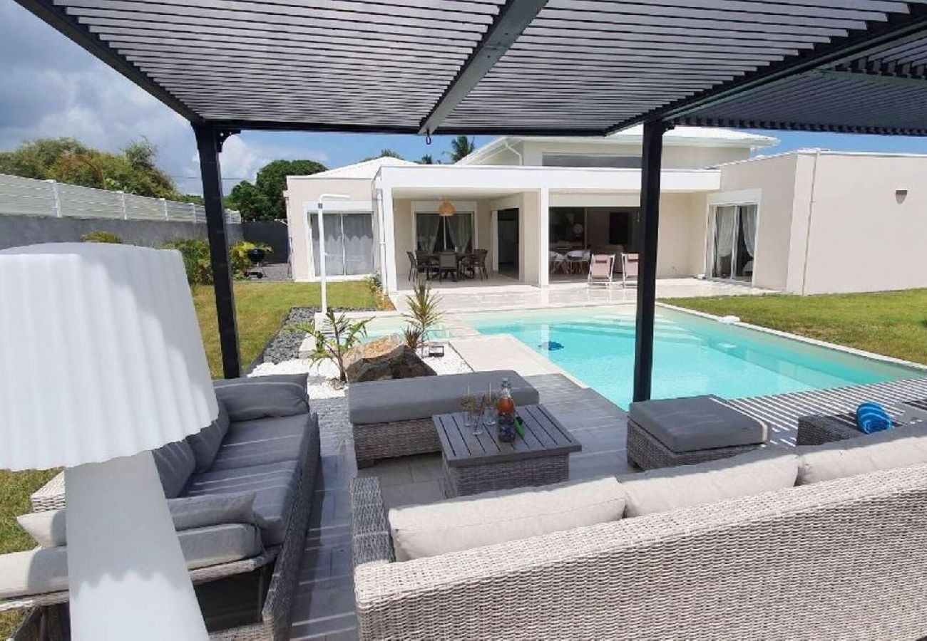 Villa à Le Gosier - Villa Gosier ref G167E 4ch 8 pers piscine