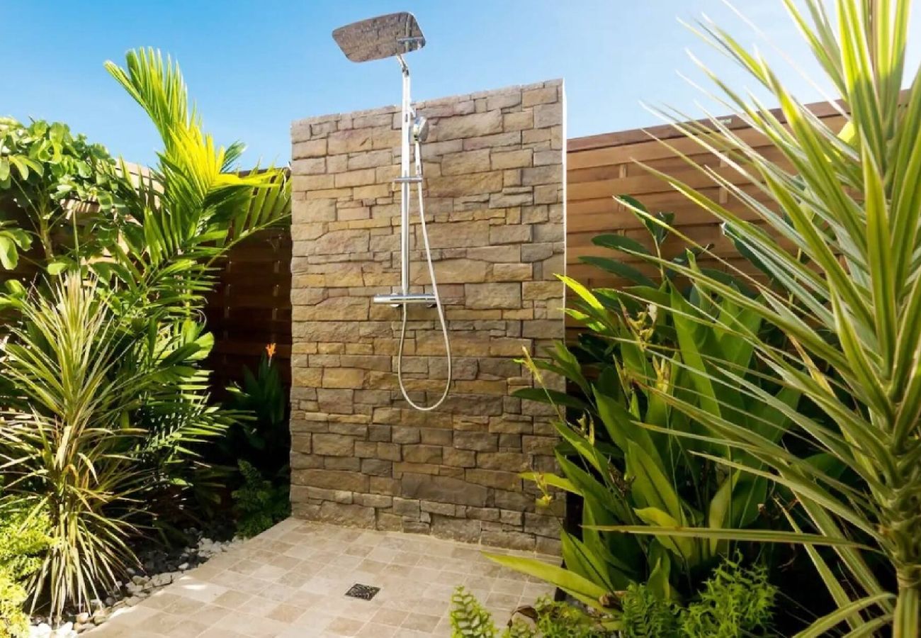 Villa à Le Gosier - Villa Gosier ref G167E 4ch 8 pers piscine