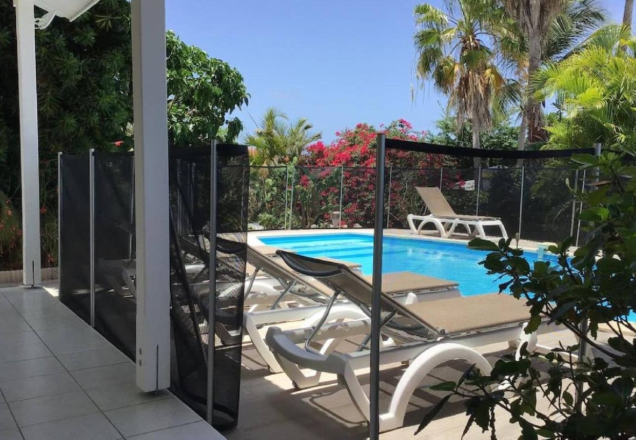 Villa à Sainte-Anne - Villa à Sainte Anne G166B 5 ch 12 pers piscine vue