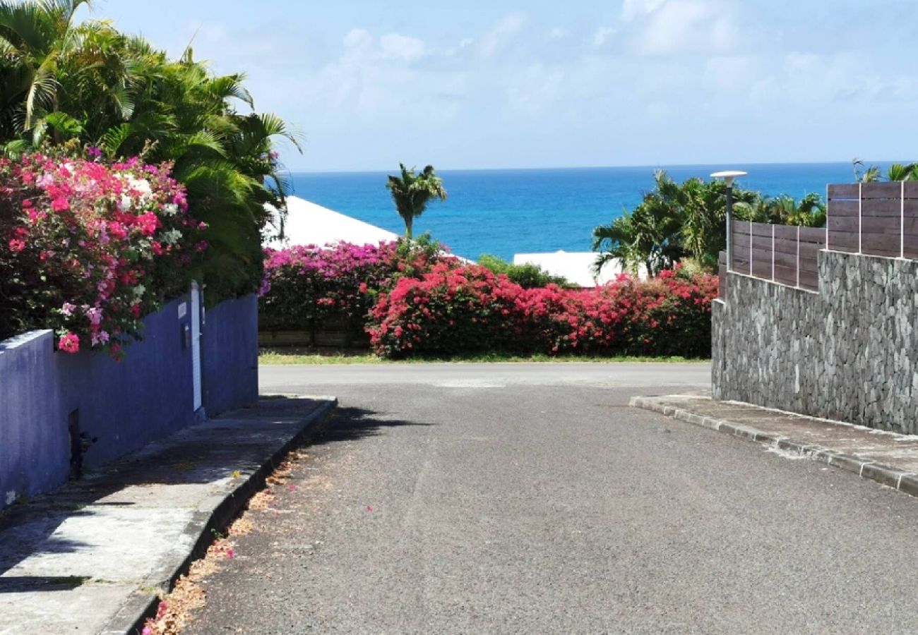 Villa à Sainte-Anne - Villa à Sainte Anne G166B 5 ch 12 pers piscine vue