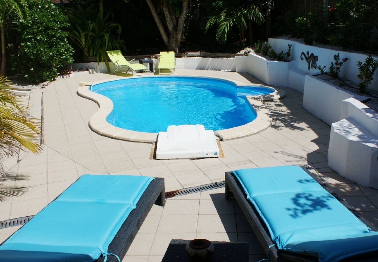 Villa à Saint-François - Villa ref G019 Saint François 1 ch piscine 4 pers