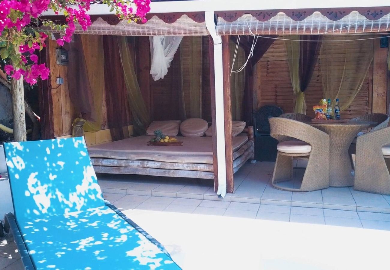 Villa à Saint-François - Villa ref G019 Saint François 1 ch piscine 4 pers
