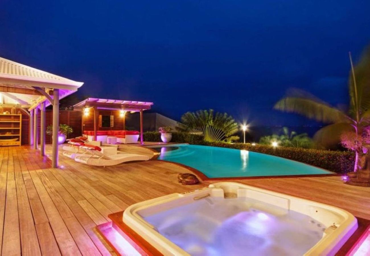 Villa à Sainte-Anne - Villa à Sainte Anne Ref G188 4 ch piscine vue mer