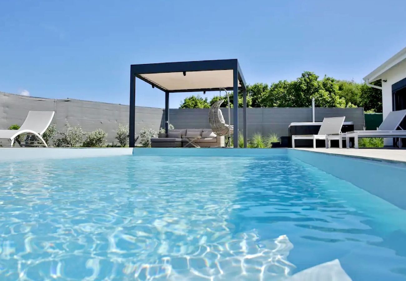 Villa à Saint-François - Villa à St François G163B - 4 chambres piscine